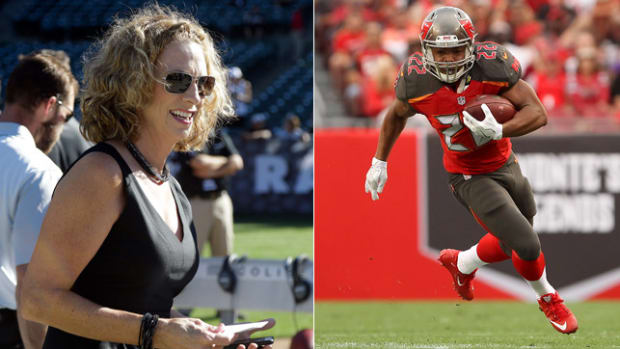 beth-mowins-doug-martin.png
